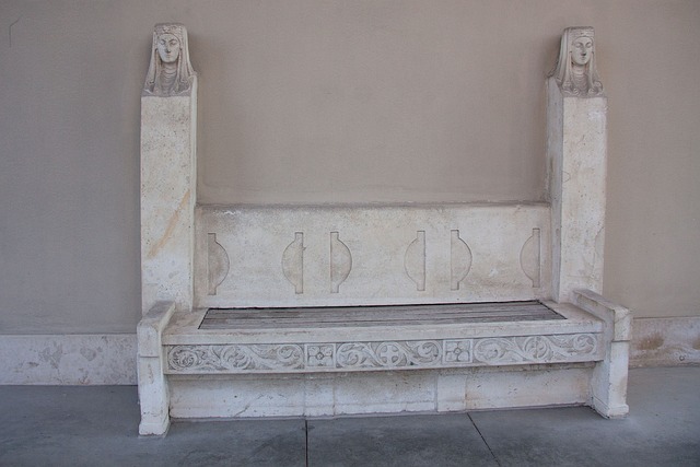 曾因其对某 曾因其对某