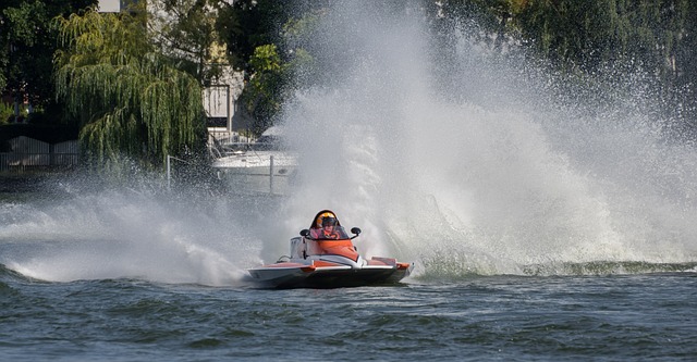 在攻防两端 在攻防两端
